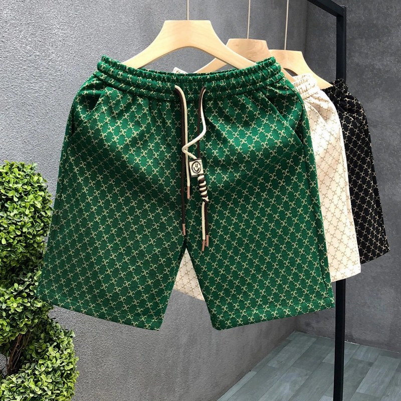 Pantalones cortos verdes con estampado integral de Celine: peso del paquete, líneas de pliegue y una decisión de consolidación de $5.22
